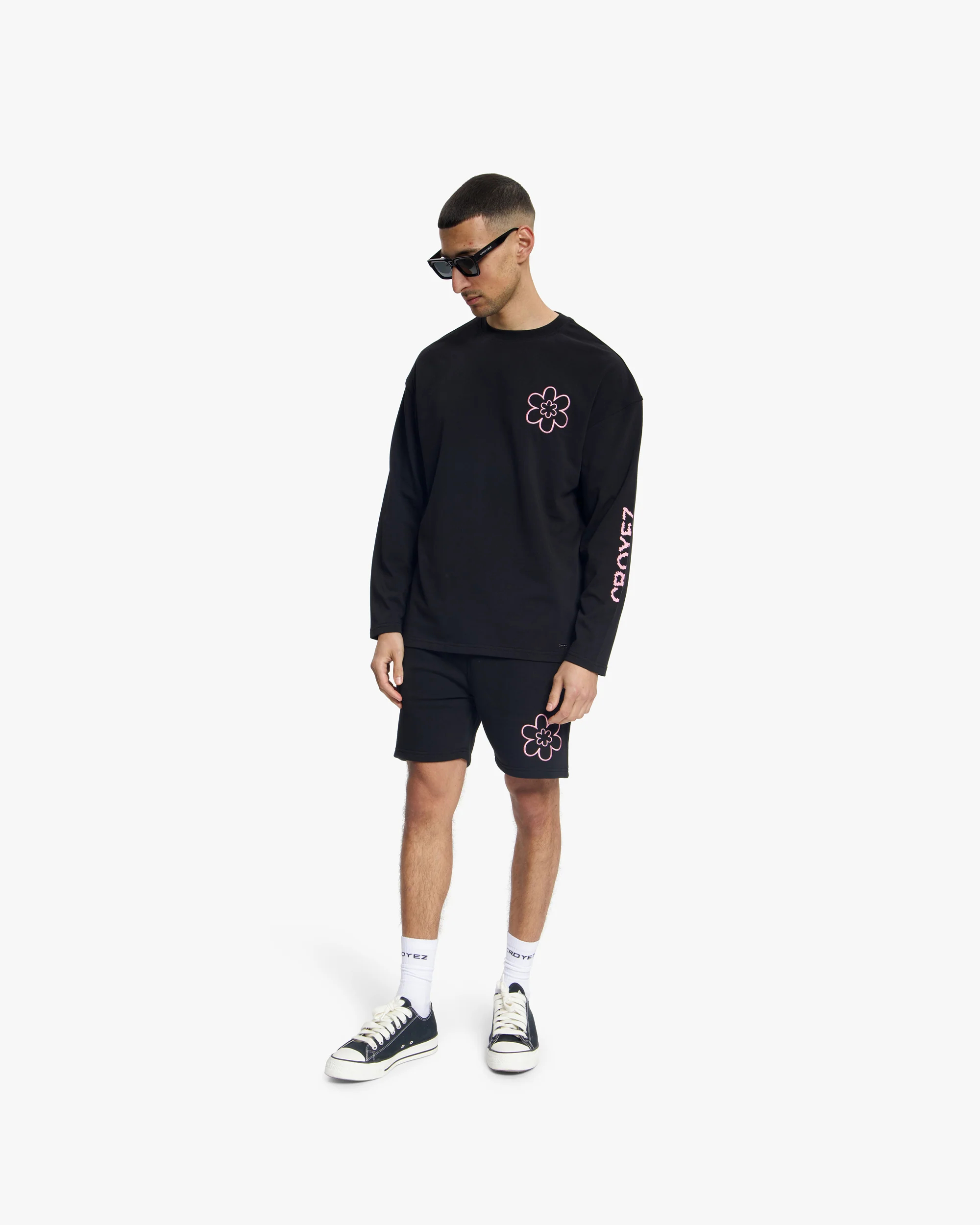 Croyez Contour De La Fleur Longsleeve | Black - Image 5