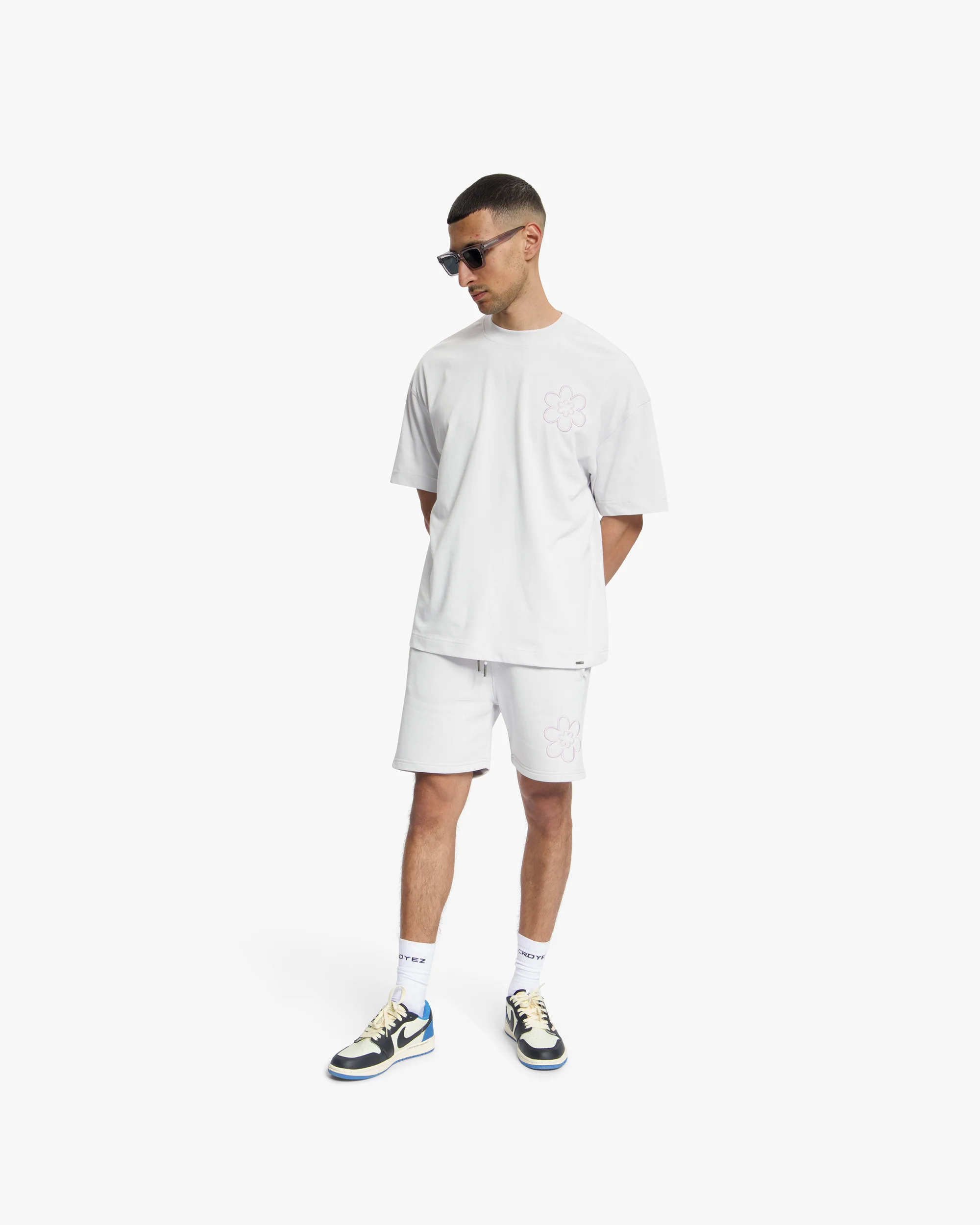 Croyez Contour De La Fleur Shorts | Light Grey - Image 7