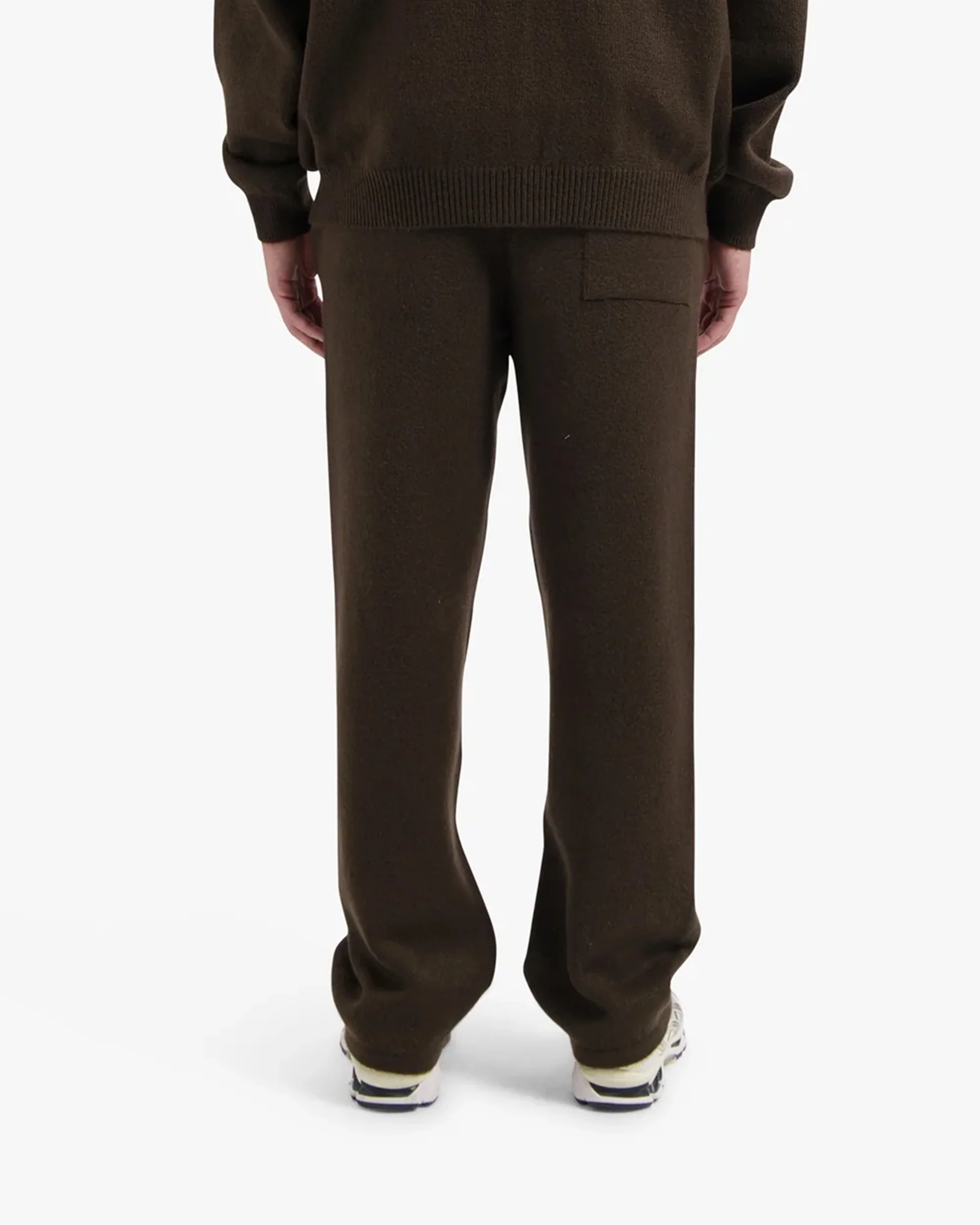 CROYEZ FLUFFY ESSENCE KNIT SWEATPANTS | BROWN - Image 4