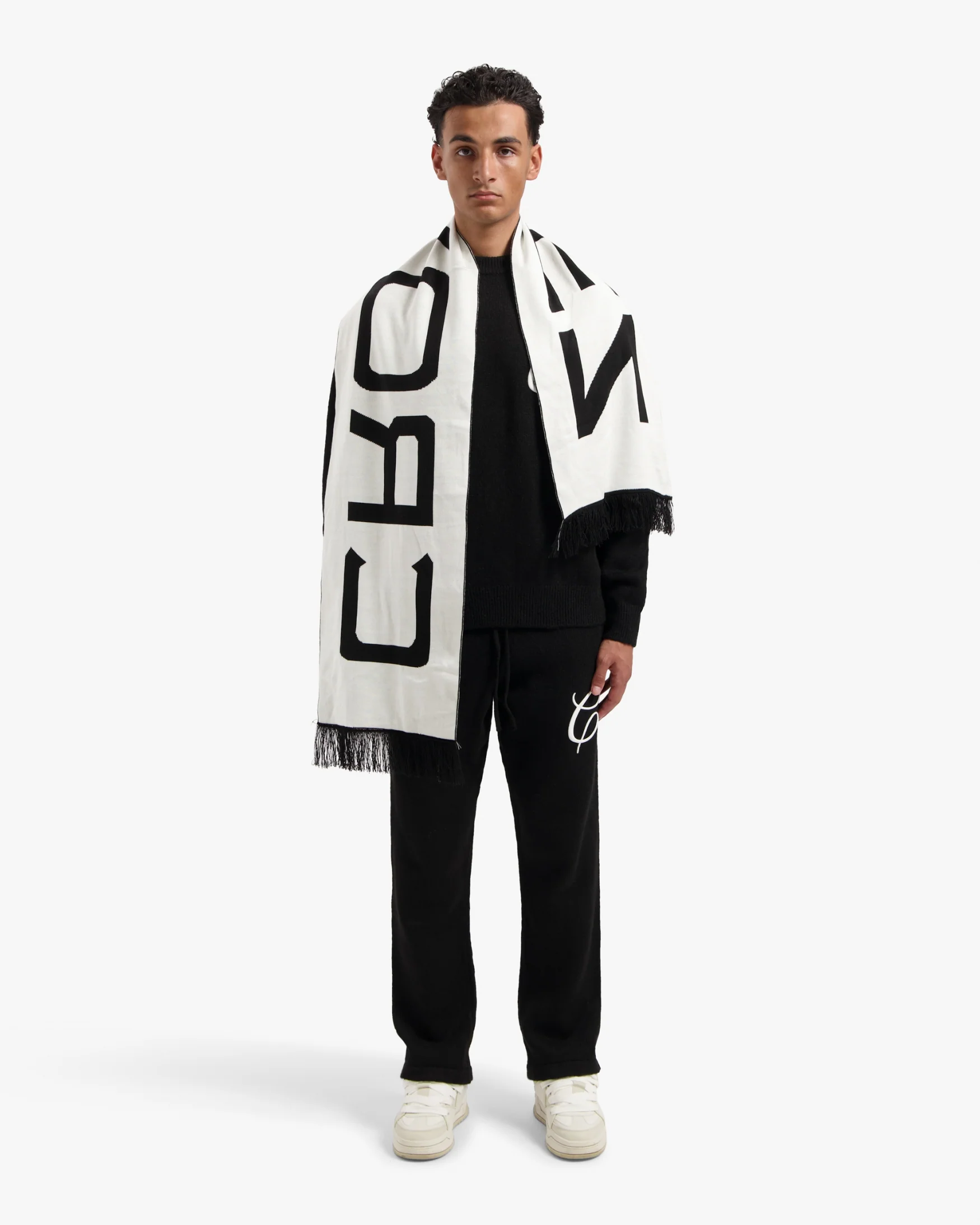 CROYEZ JACQUARD LOGO SCARF | BLACK/OFF-WHITE - Image 9