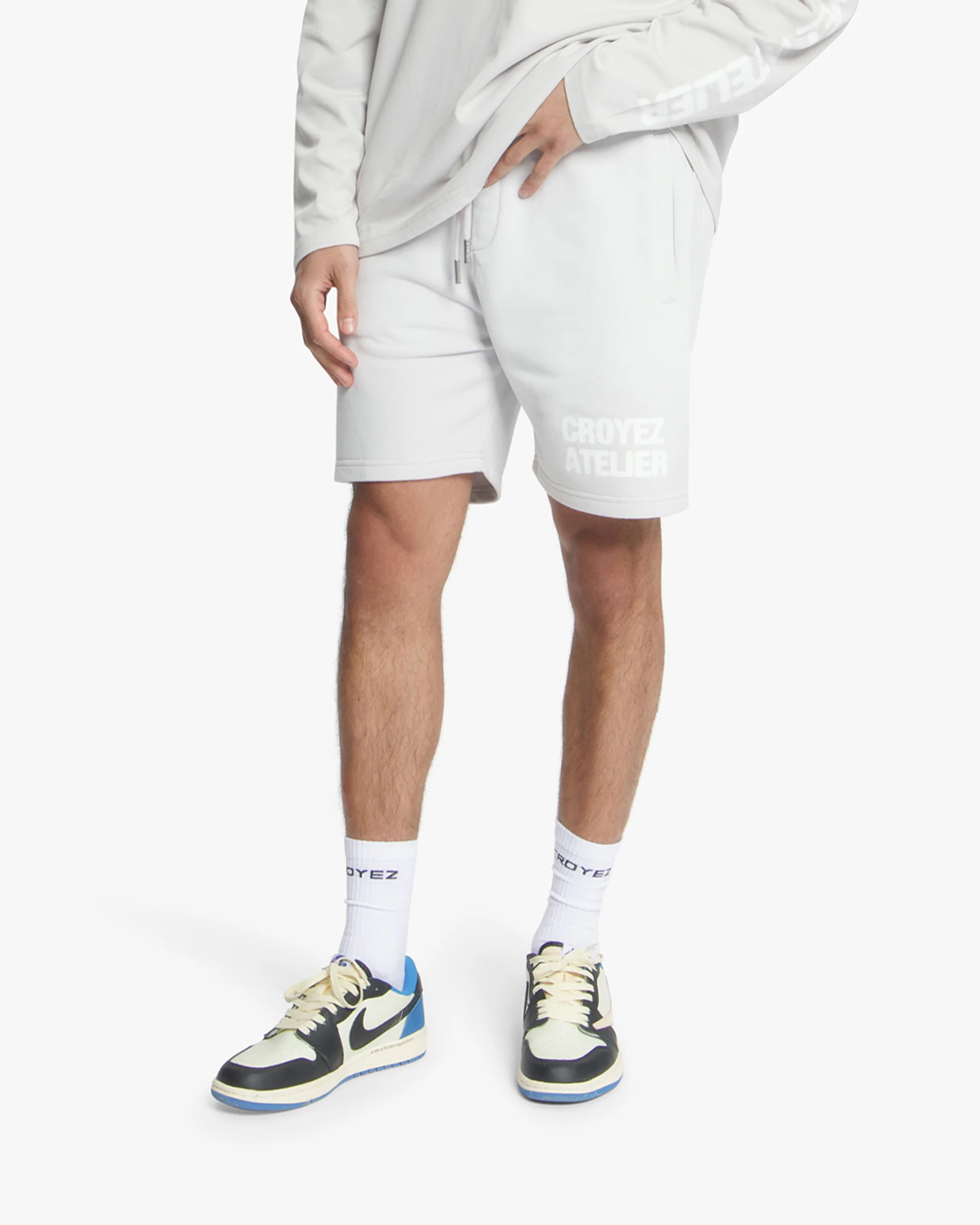 Croyez Sprayed Atelier Shorts | Light Grey - Image 3